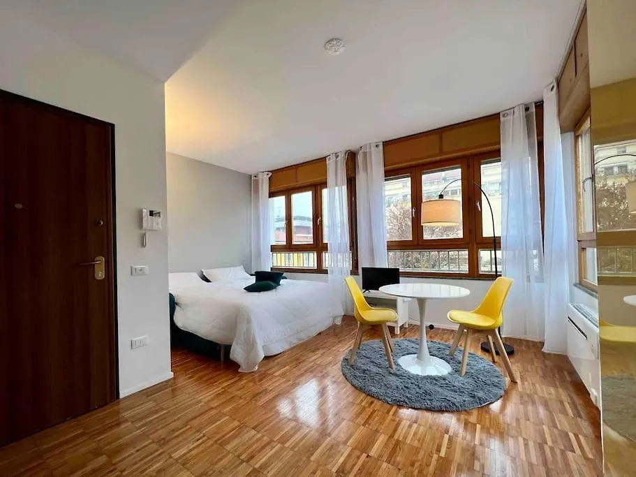 Loft Bocconi Apartment Milan